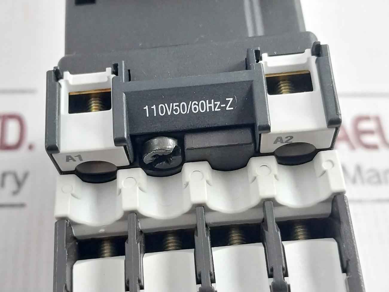 Moeller Dil R 40 Contactor Relay A600 P300/110V/50-60Hz-z