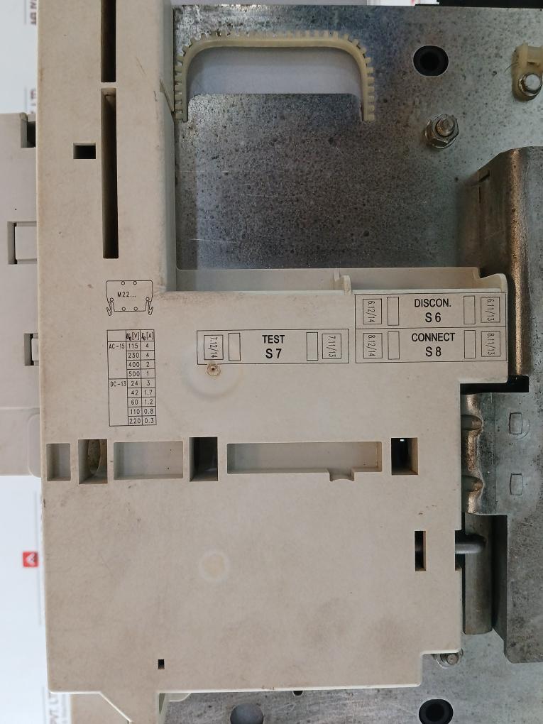 Nzm 3-xr Remote Operator Circuit Breaker 208-240Vac 350Va Moeller