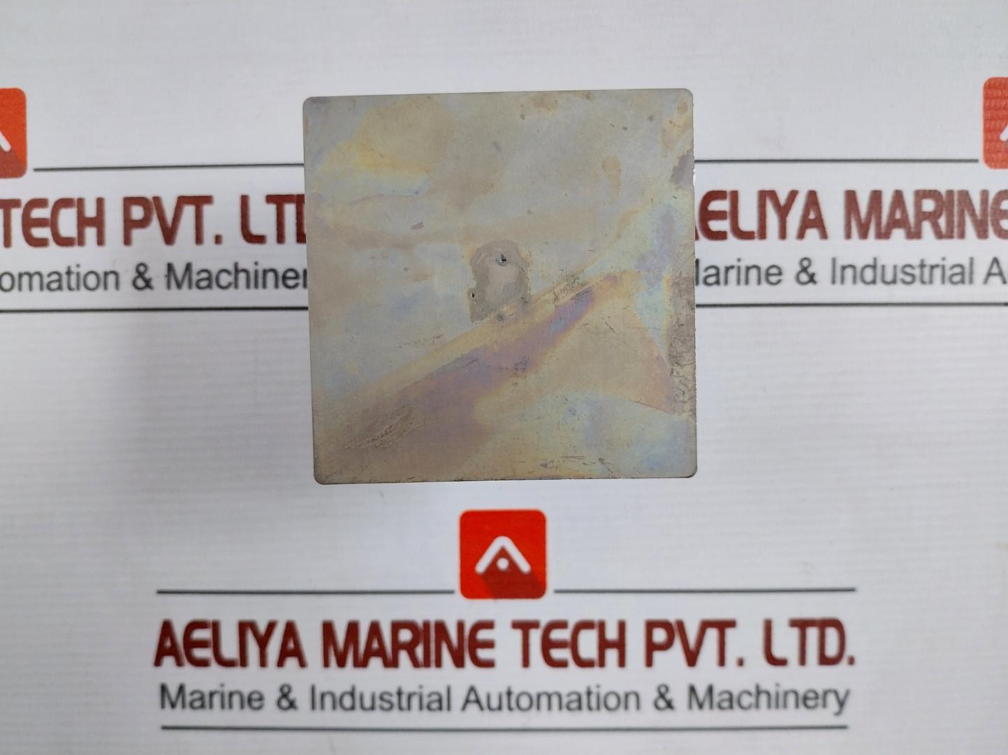 Mpte01520 Earth Bolt New