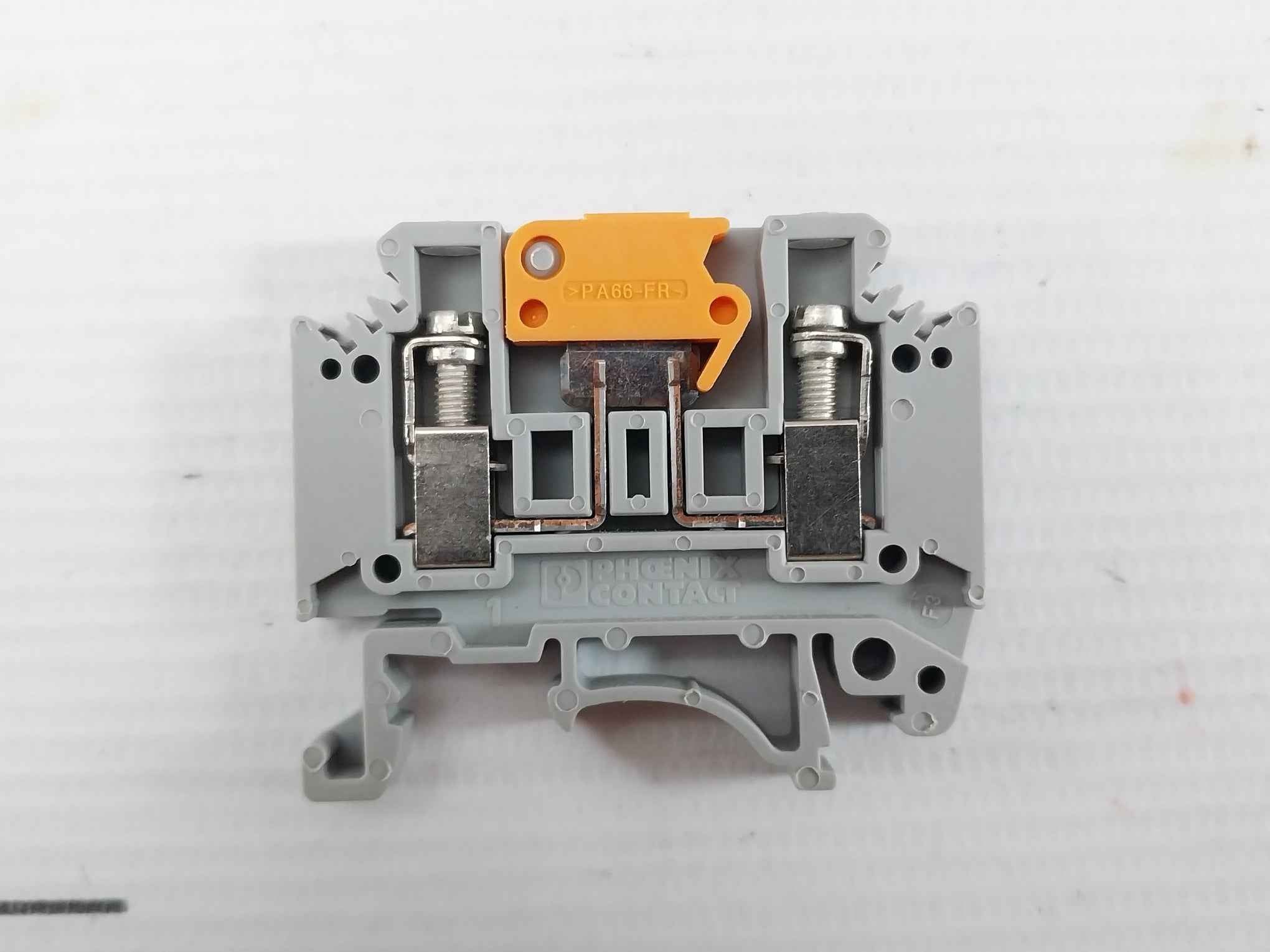 Mtk-e Disconnect Terminal Block Phoenix Contact (1 Box=50 Pcs)
