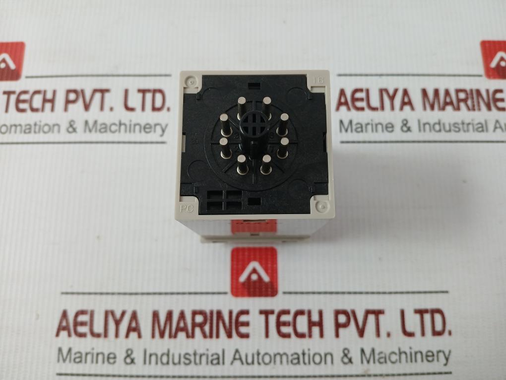 Multi-range Analogue Timer Delay Relay 220Vac 50/60Hz Omron H3Ba-n8H