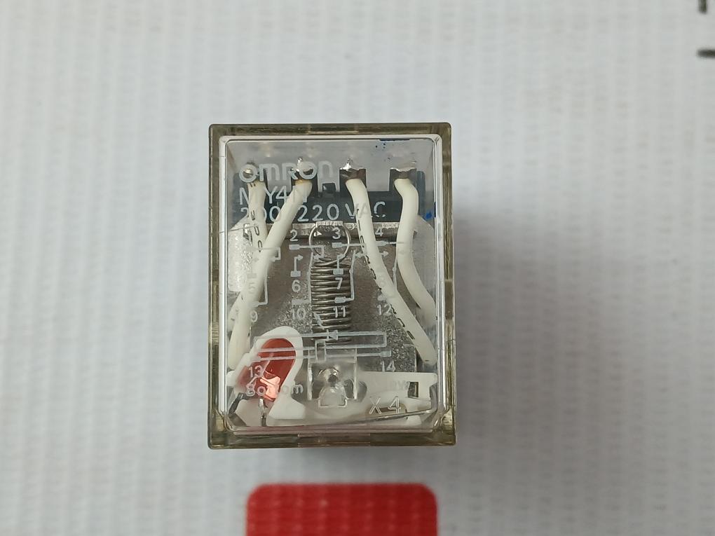 My4N-Miniature-Power-Relay-200-220-Vac-Omron-209031-10