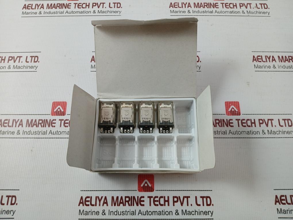 My4N-Miniature-Power-Relay-200-220-Vac-Omron-209031-2