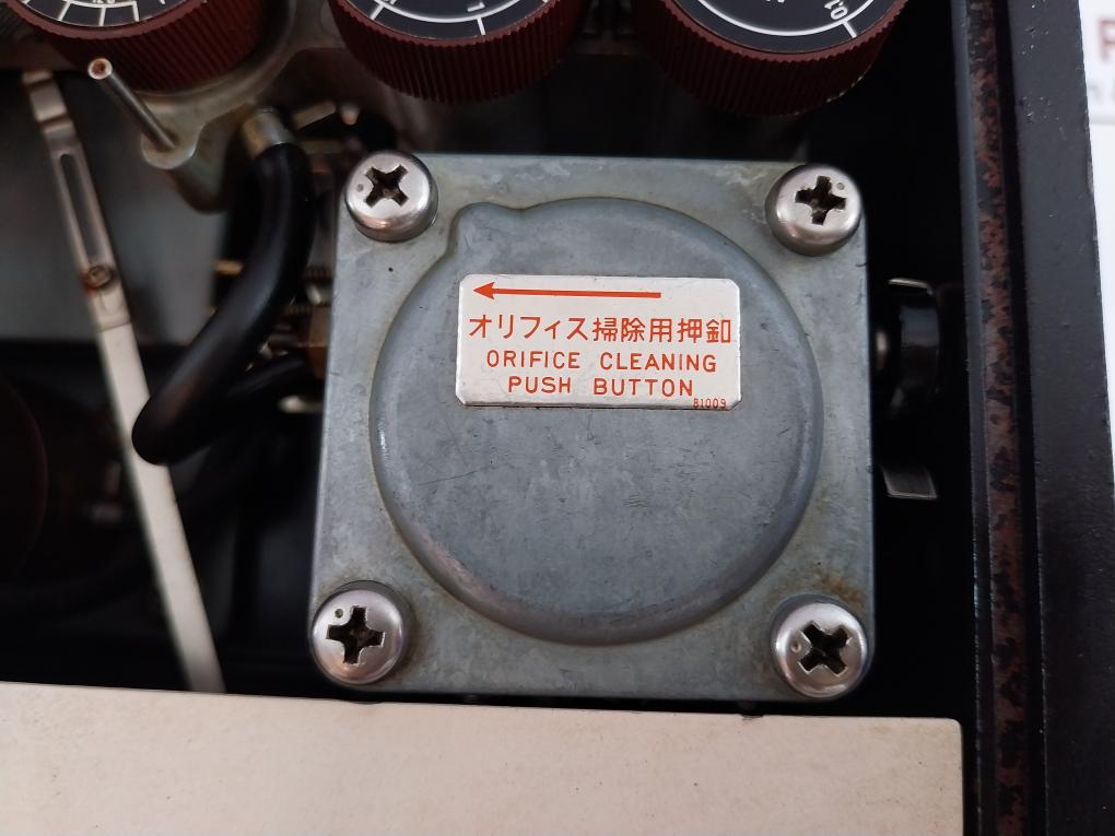 Nakakita Seisakusho Temperature Controller 1.4 Kgf/Cm2 Nstm732