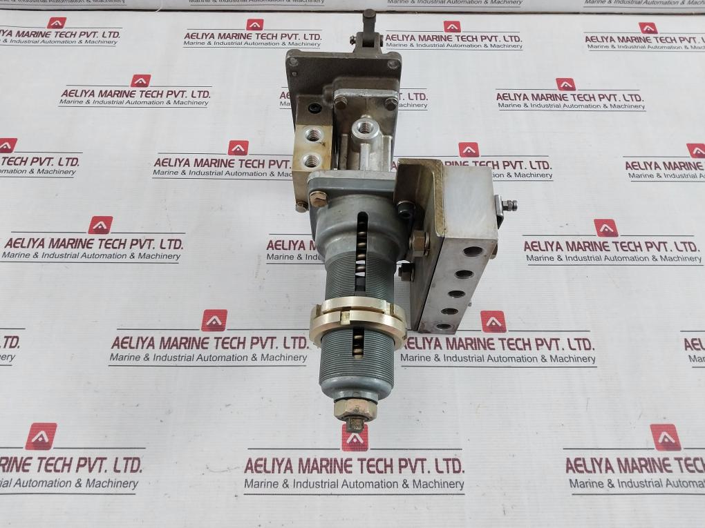 Nippon Grb-314 Mf Reversing Gear Control Valve Assembly Main Engine
