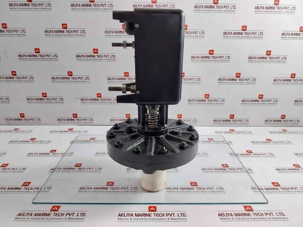 Ns 754A 2-d Automatic Level Controller Nakakita Seisakusho 1.4 Kgf/Cm2
