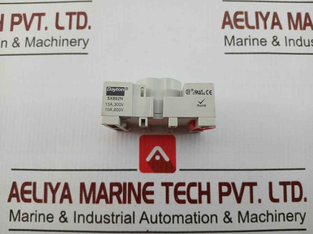 Octal Relay Socket 5X852N Dayton 8 Pin 15A 300V