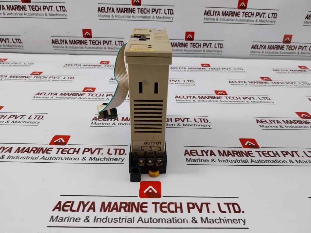 Omron 3G2A3-0C221 Programmable Controller 2A 250V Ac Max