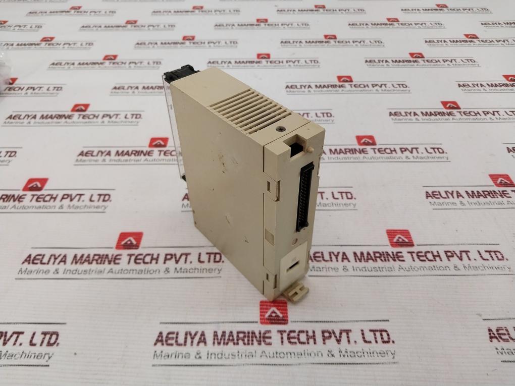Omron C200H-0D211 Output Unit