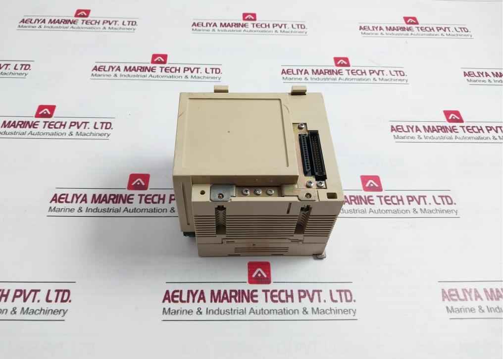 Omron C200H-cpu03 Sysmac Programmable Controller 250V Ac 2A 00302002