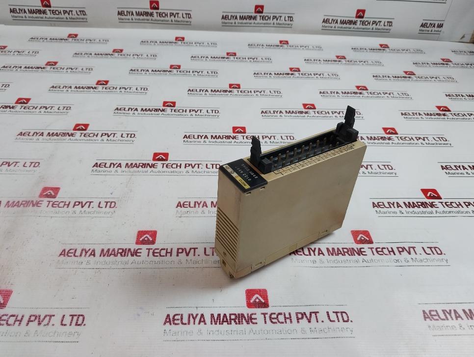 Omron C200h-im212 Input Unit 24vac/dc 7ma Used