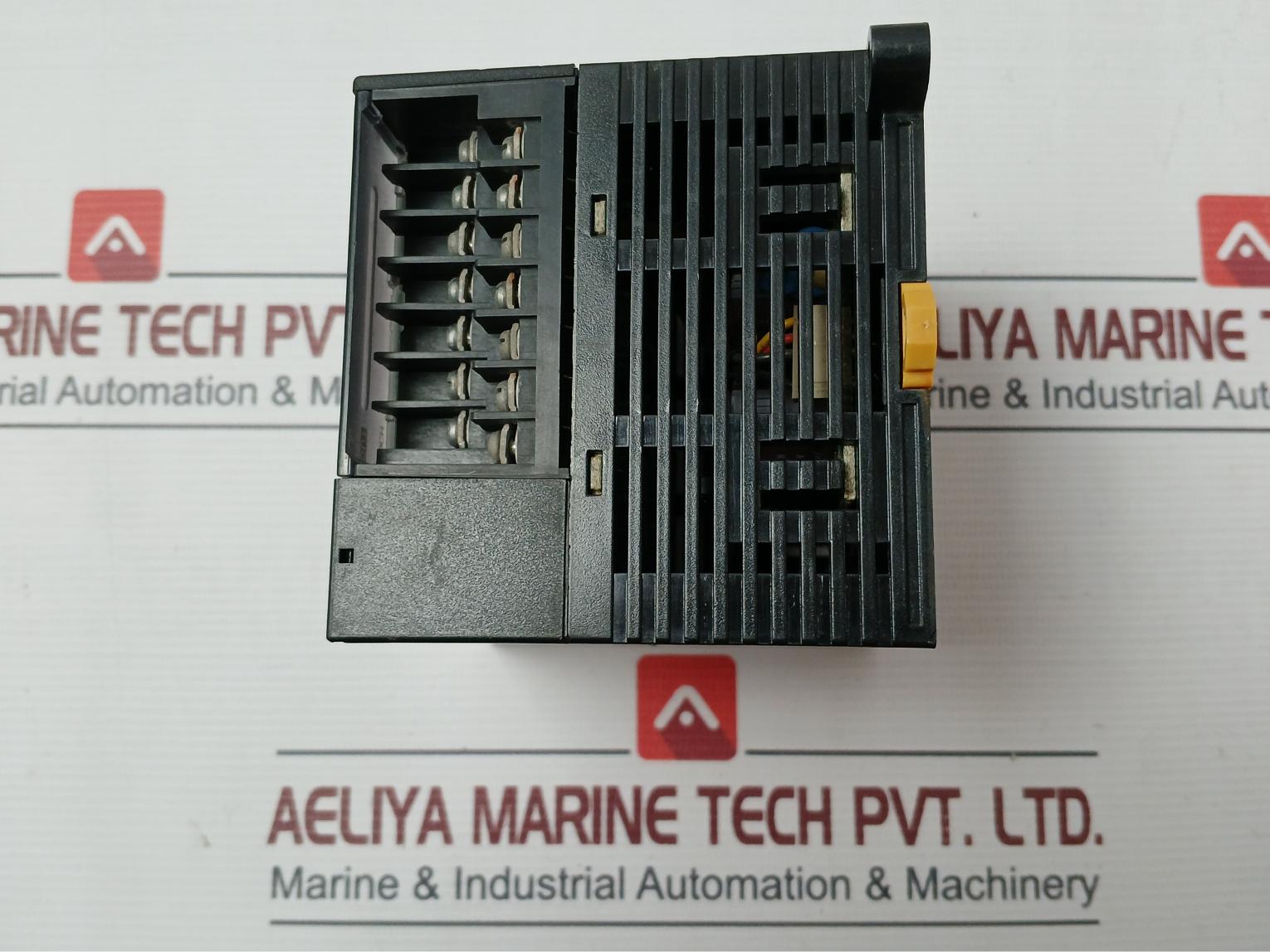 Omron Cp1E-n20Dr-a Plc I/O Module 100-240V Ac 50/60Hz 25Va E229703