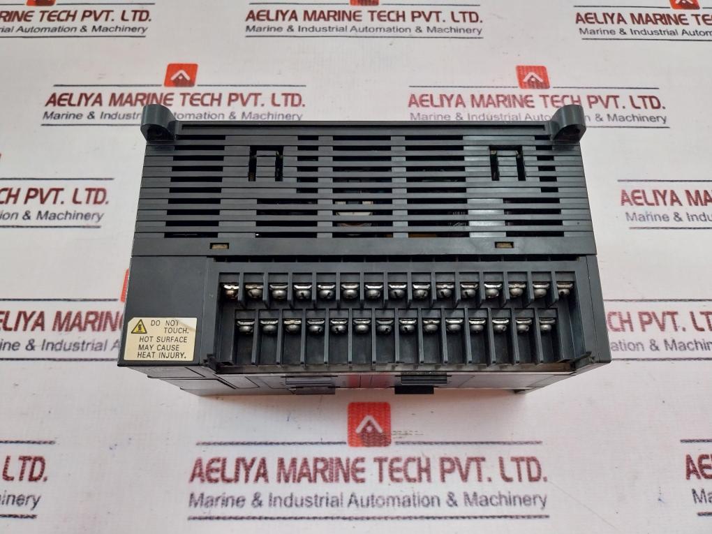 Omron Cp1e-n40dr-a Programmable Controller Dc24v 0.3a Ver 1.2 100–240vac 50/60hz