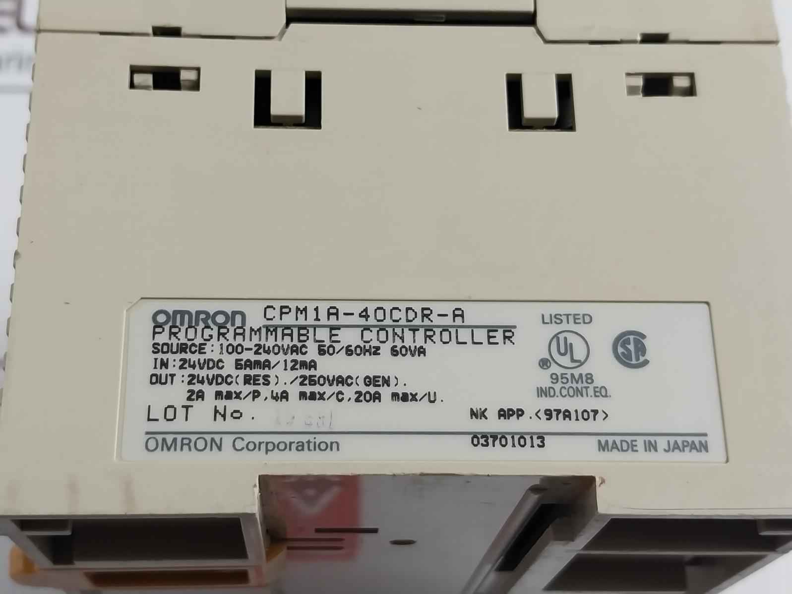 Omron Cpm1a-40cdr-a Programmable Logic Controller 0.3a 100-240vac 50/60hz
