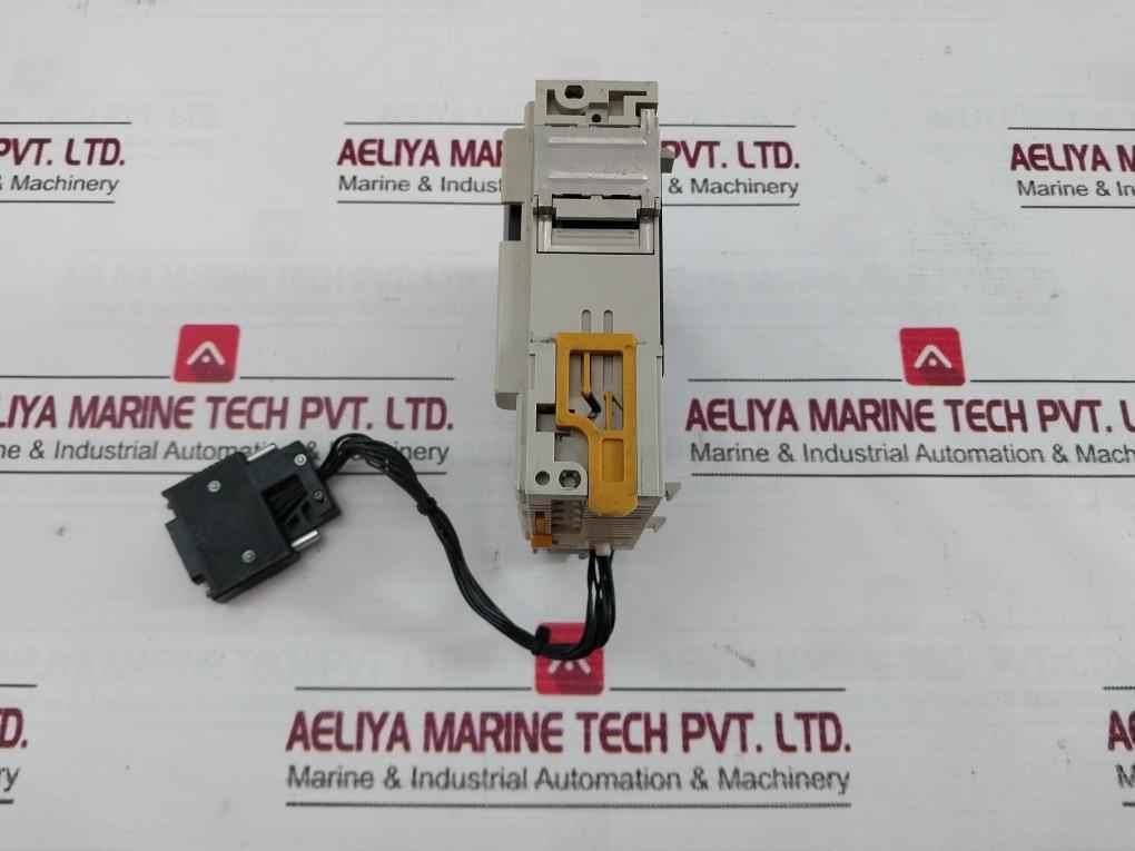 Omron Cqm1-da021 Analog Output Module (D/A Unit) 2498K 2Ch 0-20Ma