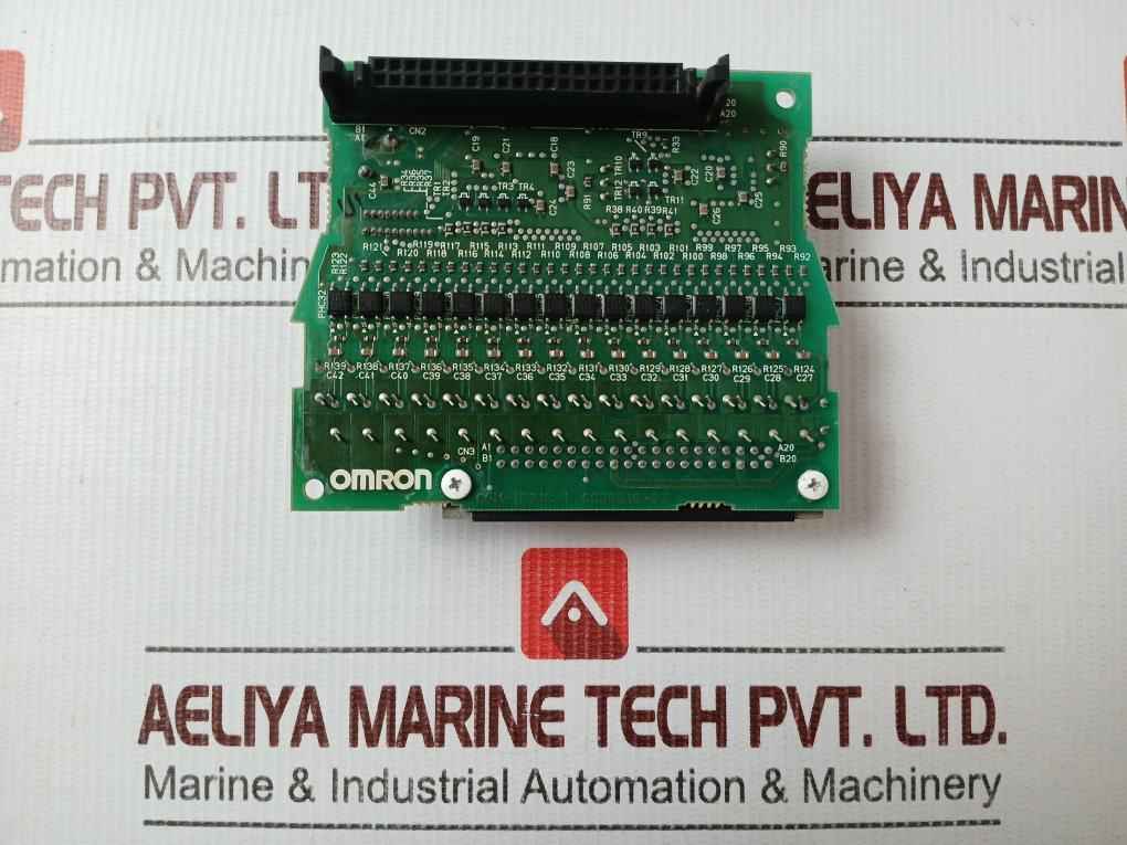 Omron Cqm1-id213-1 Plc Input Module 94V-0