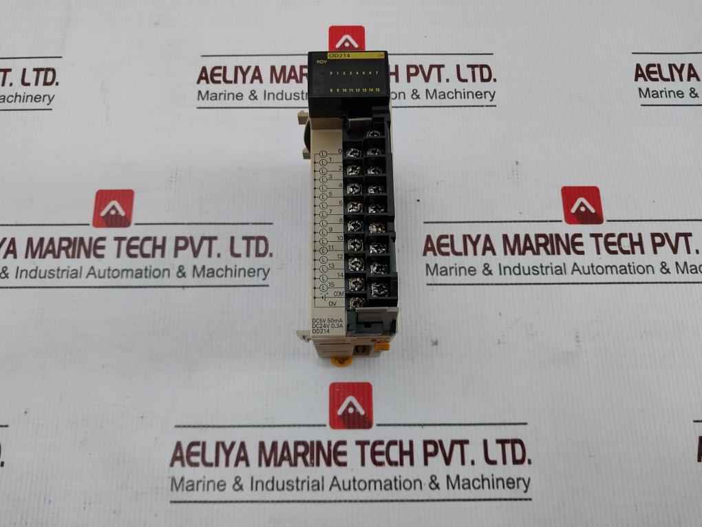 Omron Cqm1-od214 Digital Output Module 94V-0 5-24Vdc 0.3A