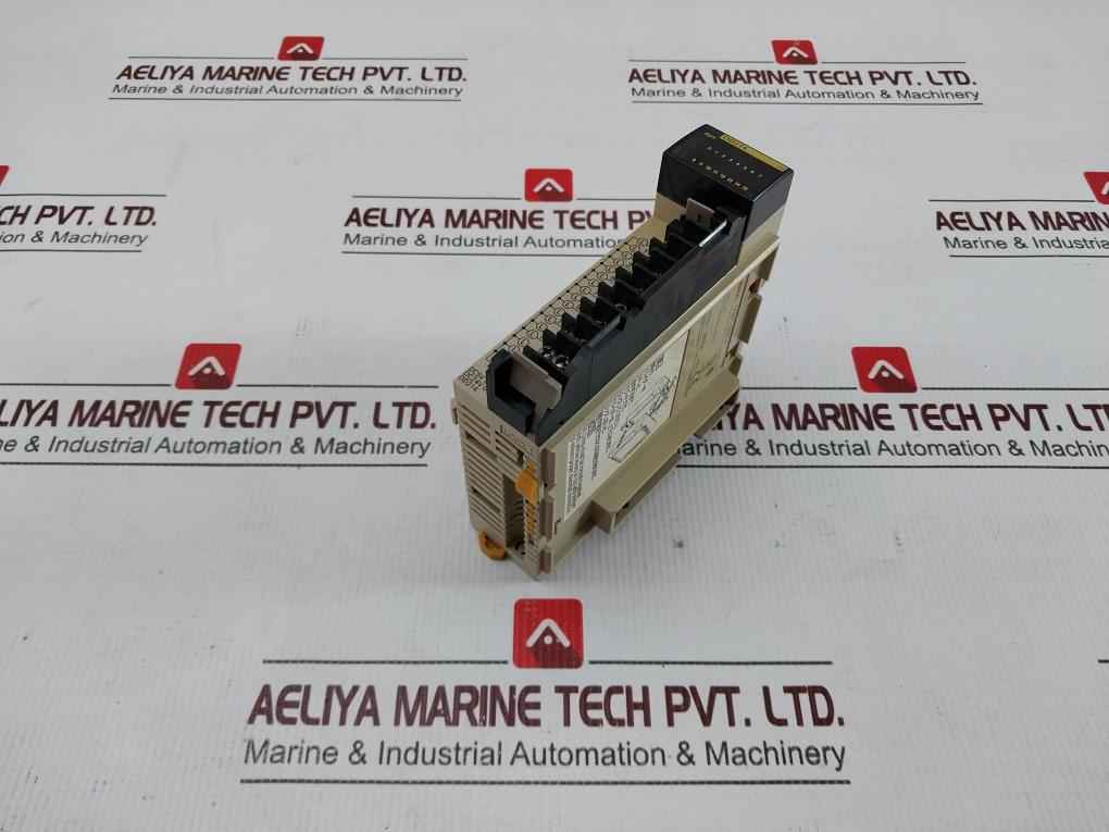 Omron Cqm1-od214 Digital Output Module 94V-0 5-24Vdc 0.3A