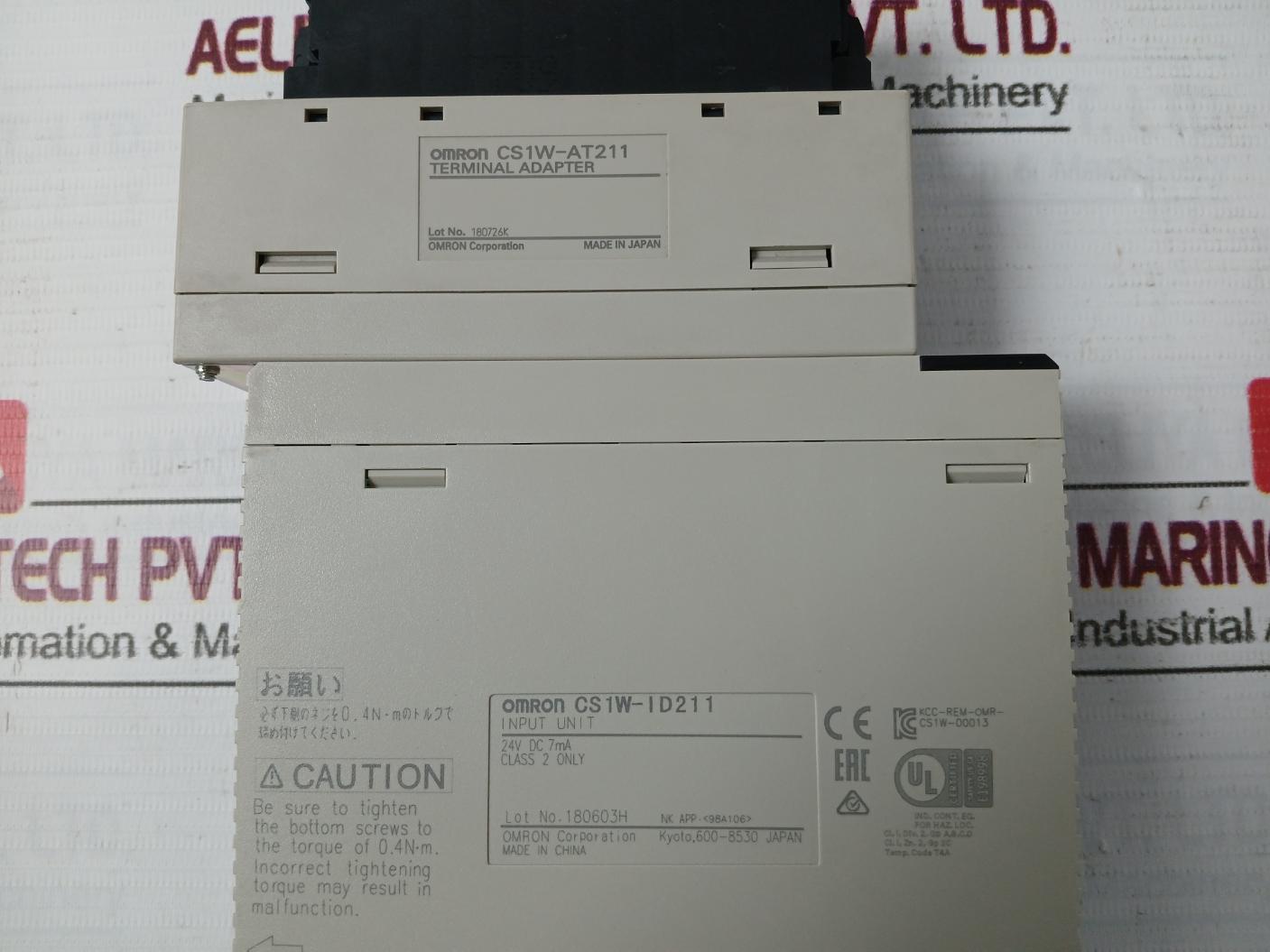 Omron Cs1W-at211 Plc I/O Module C200H-bc-v Oc211, Slk21, Cs1G-cpu44H 24Vdc 50W