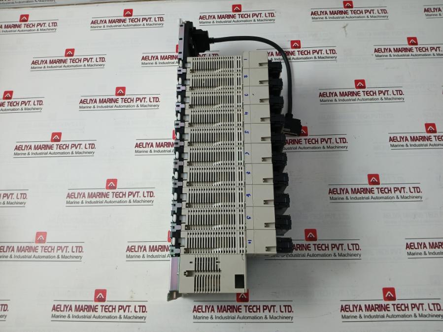 Omron Cs1W-at211 Plc I/O Module With Cable Cs1W-cn313 24Vdc 50W 250V Ac