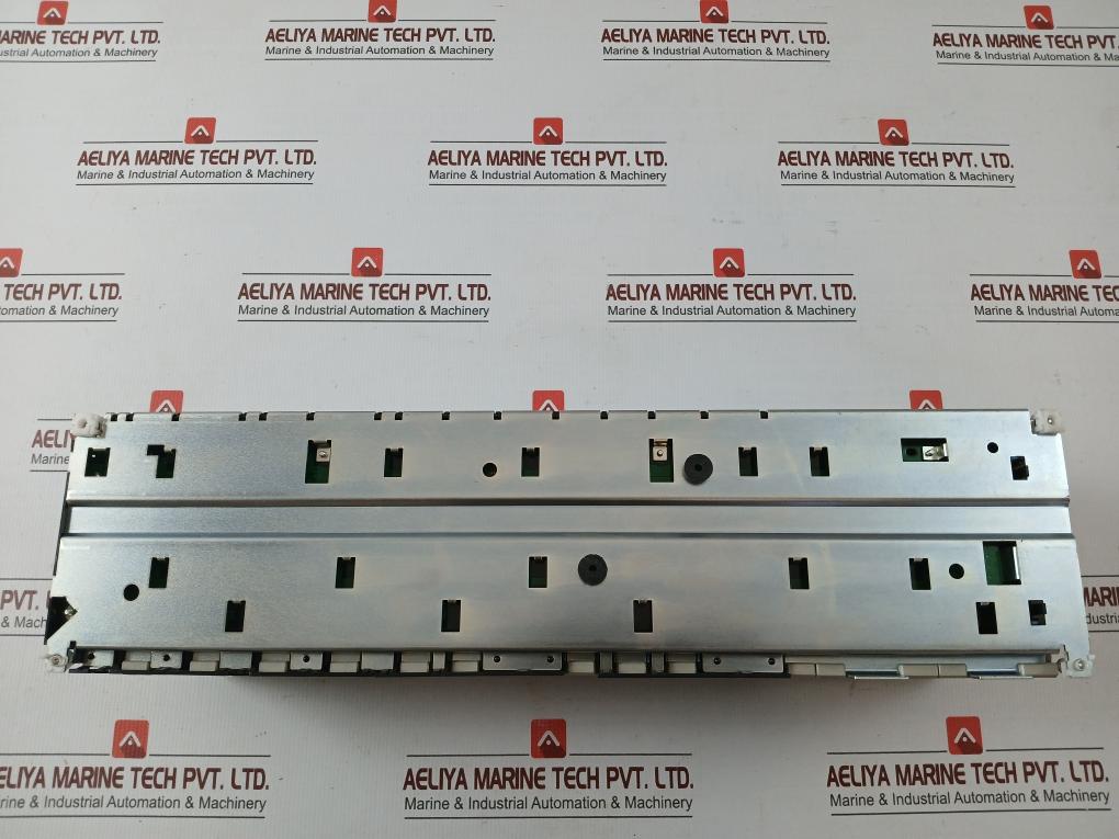 Omron Cs1W-clk23, Cs1D-cpu65H, Cs1D-dpl01, Cs1W-sp001 Plc Rack Module Cs1W-clk13