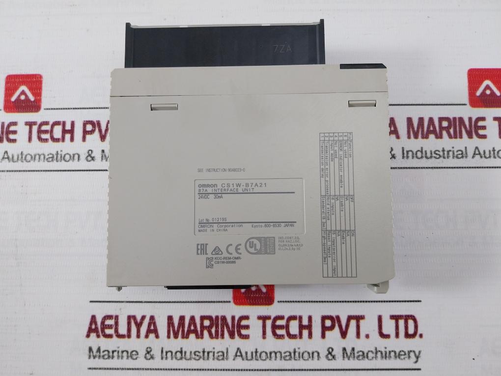 Omron Cs1W-ia211 Plc Programmable Controller I/O Unit Ac100-240V 50/60Hz 120Va