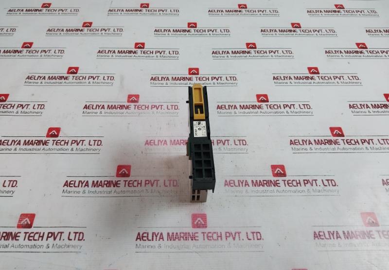 Omron E5Zn-2Tph03P-flk Temperature Controller 30Vdc-50Ma 94V-0 2.2A