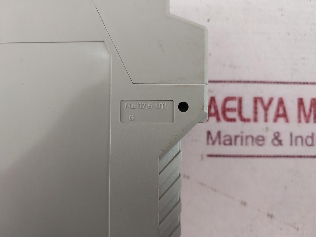 Omron G9Sx-ad322-t15-rt Flexible Safety Unit 24Vdc 4W 0.8A 15Msec