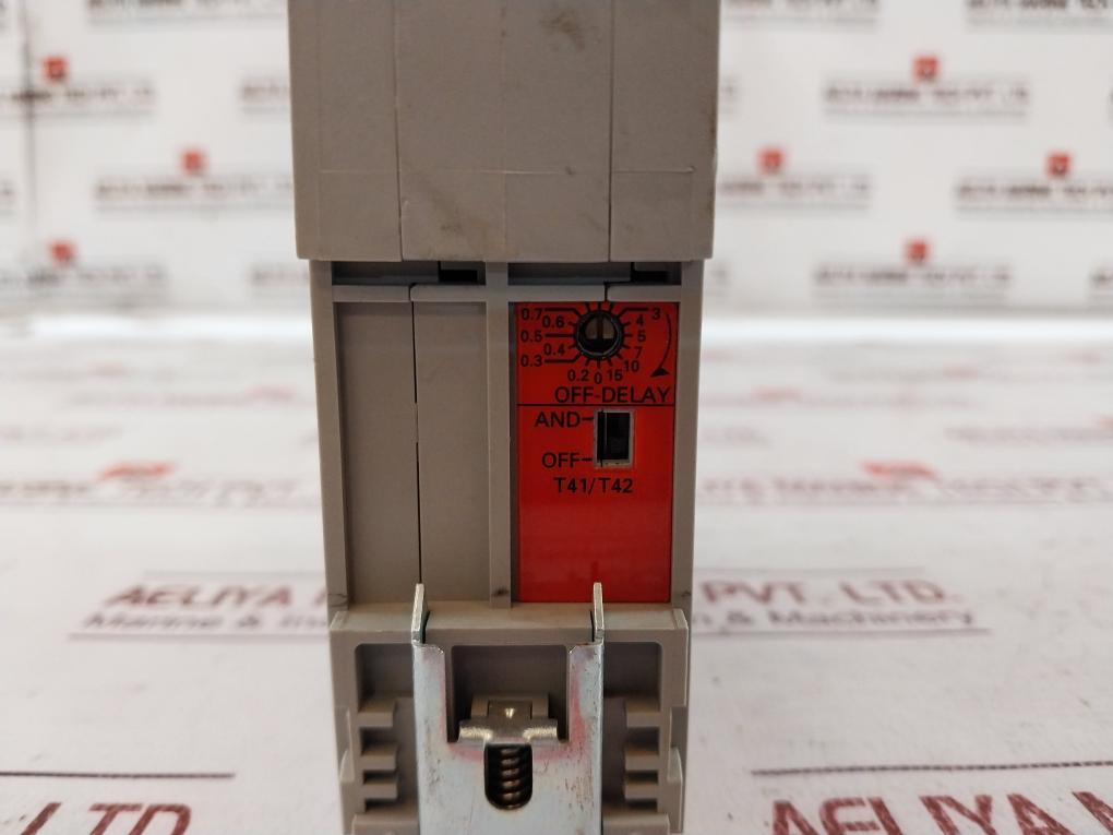 Omron G9Sx-ad322-t15-rt Flexible Safety Unit 24Vdc 4W 0.8A 15Msec