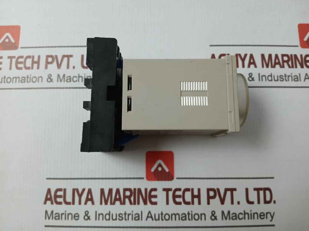 Omron H3Ba-n8H Timer 0-12Sec 110Vac 50/60Hz 5A