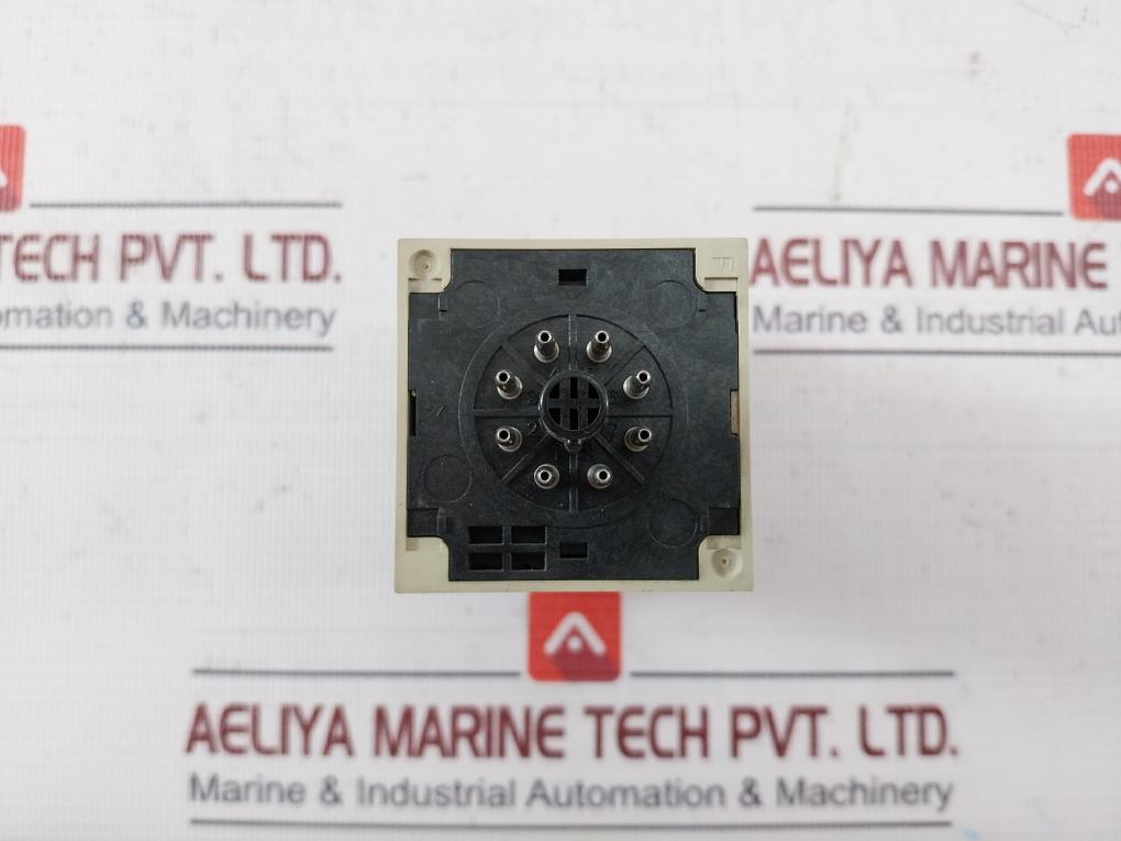 Omron H3Cr-a8E Solid-state Timer W/ Base 0-30 Sec 24–48 Vac 50/60 Hz
