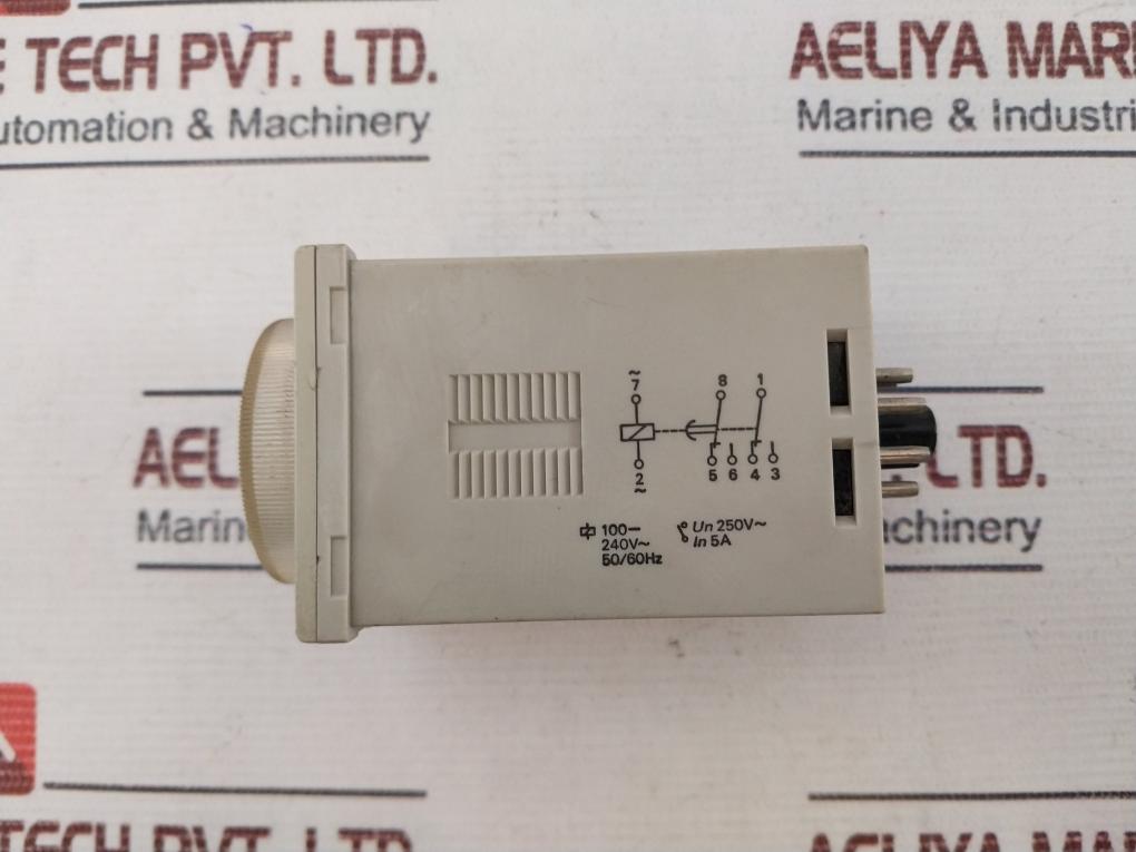 Omron H3cr-a8el Timer 5a 100-240v~ 50/60hz