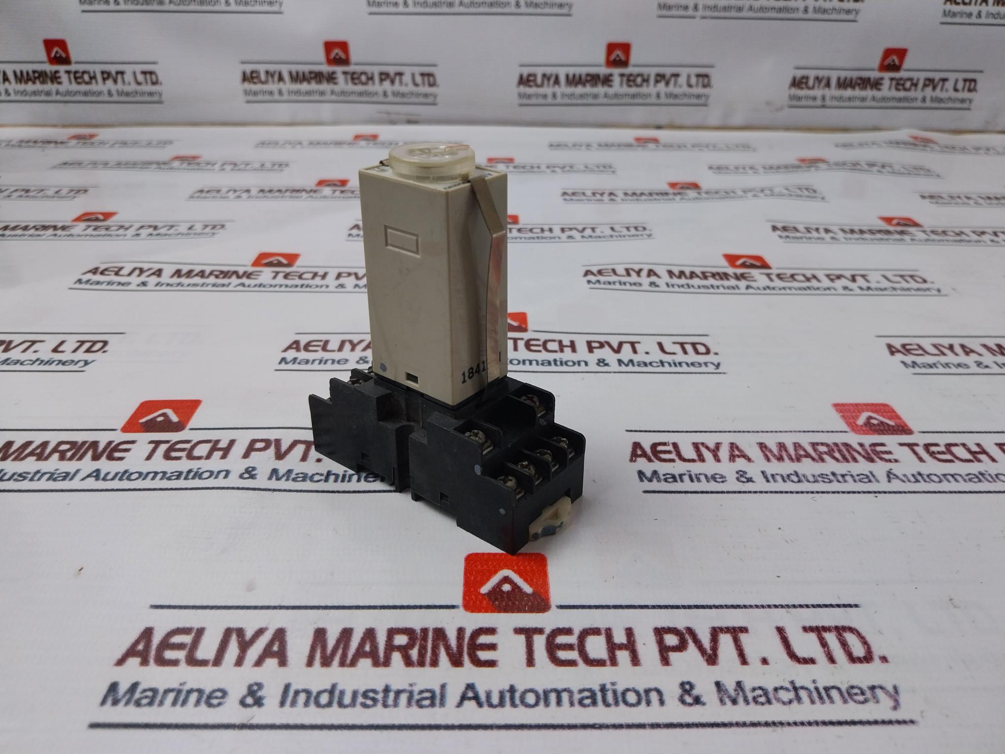 Omron H3Y-4 Timer With Base 0-30 Sec 24 Vdc
