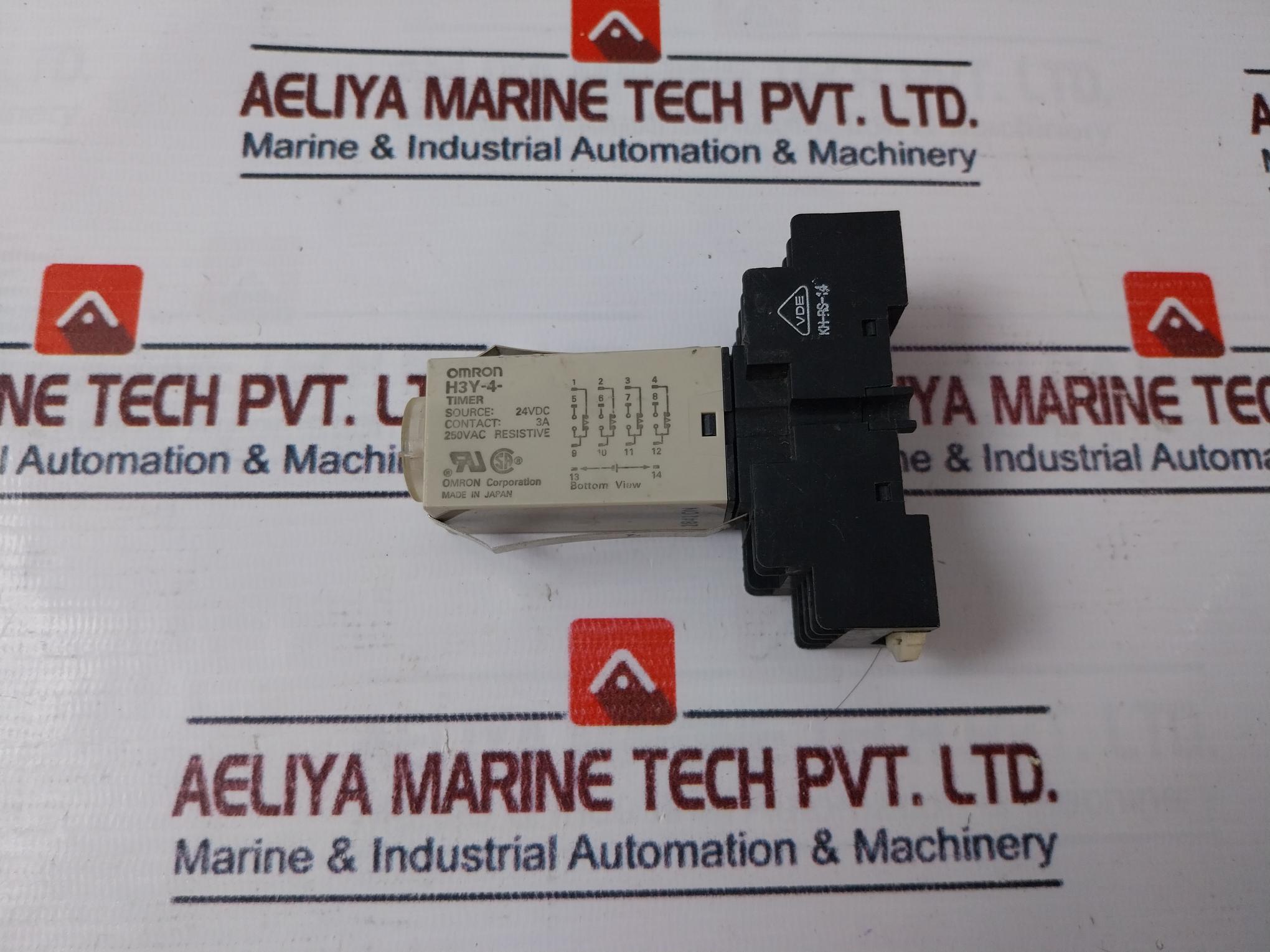 Omron H3Y-4 Timer With Base 0-30 Sec 24 Vdc