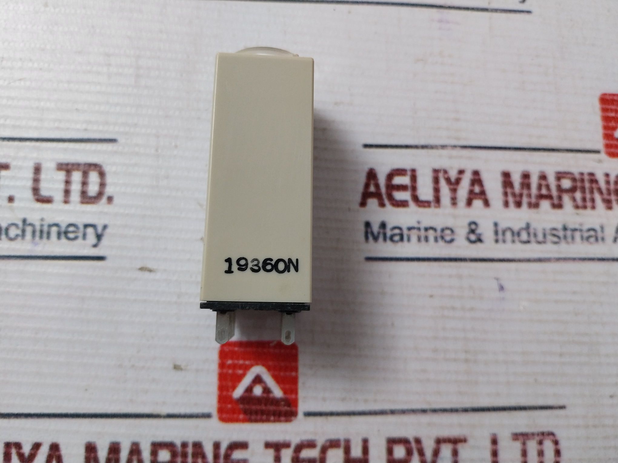 Omron H3y-2 Timer Relay 5a 24v Dc