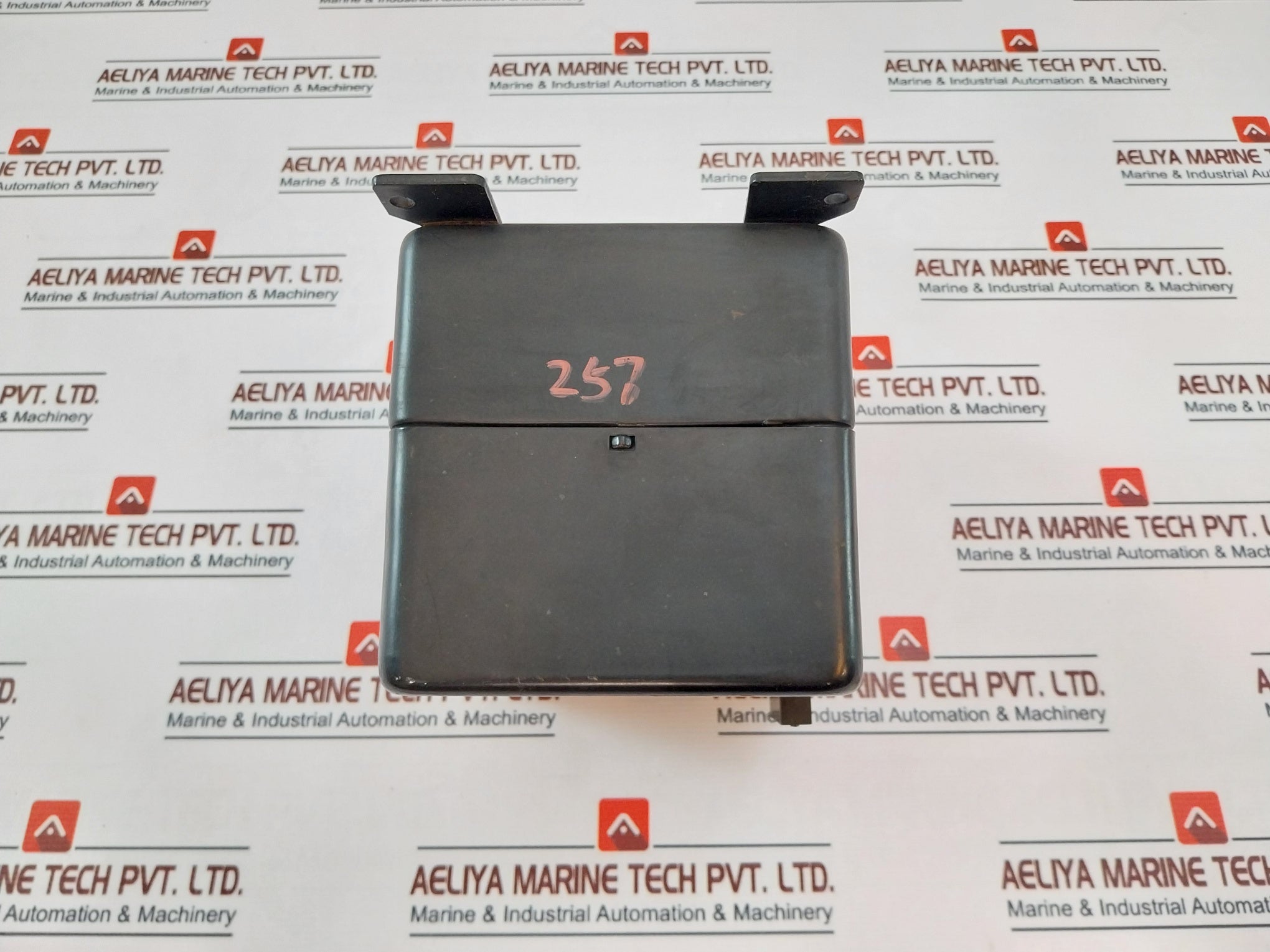 Omron K2Ca-r-s5 Overcurrent Relay 100/110/200/220Vac 5A 50/60Hz