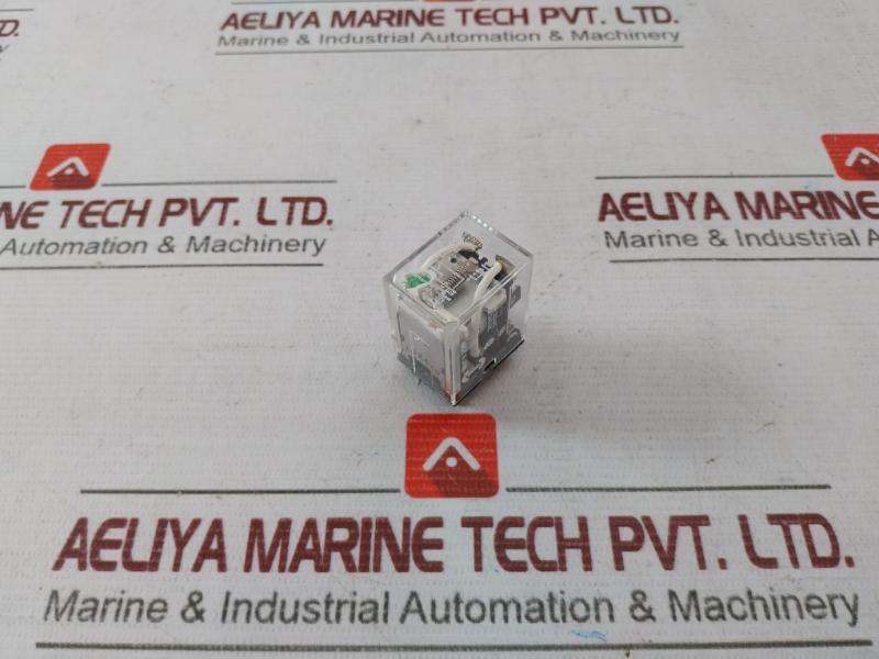 Lot of 2X OMRON LY2N-D2 General Purpose Relays 24VDC 1/2HP 120VAC DC24