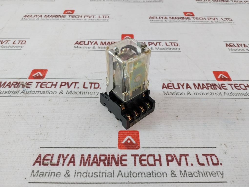 Omron Mk3P Power Relay 100/110Vac 250V 7.5A Pf113A