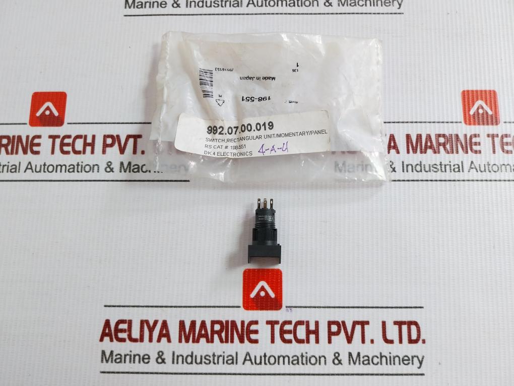 Omron Momentary Panel Switch 0.5A 250Vac A3Cj-7011
