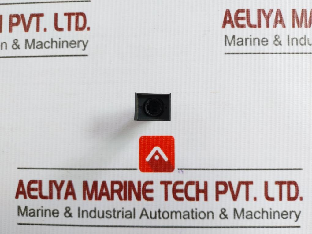 Omron Momentary Panel Switch 0.5A 250Vac A3Cj-7011