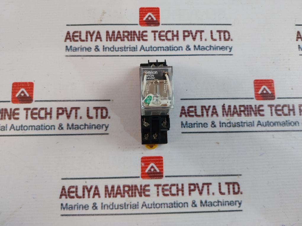 Lot of 2X Omron MY2N Relay with Base 7A 250VAC