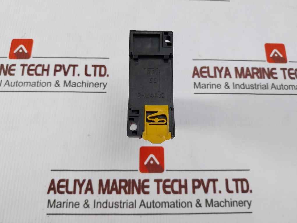 Omron My4 Power Relay With Base 24Vdc 5A 250Vac