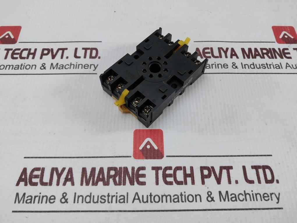 Omron P2Cf-08 Relay Socket 10A 250Vac