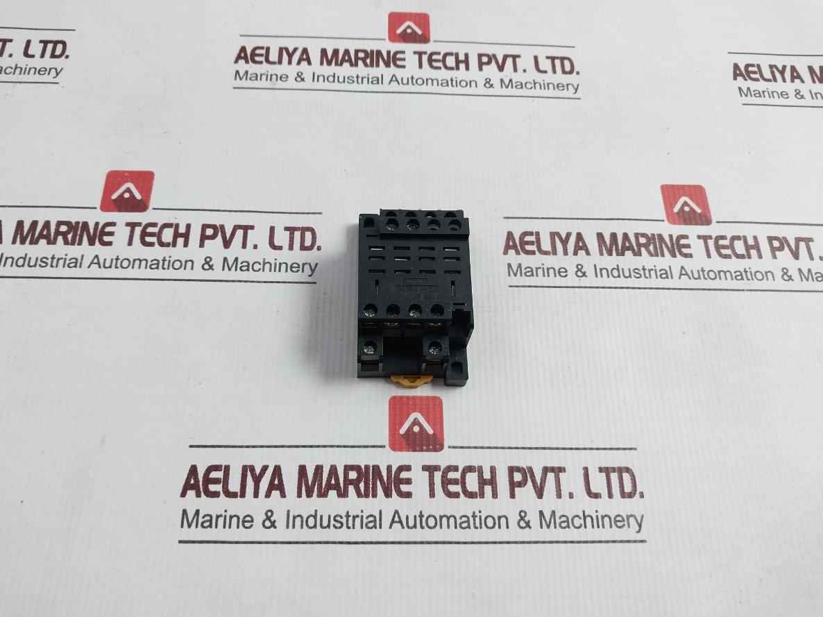 Omron Ptf14A-e Relay Socket Max.10A 240V 1339H2