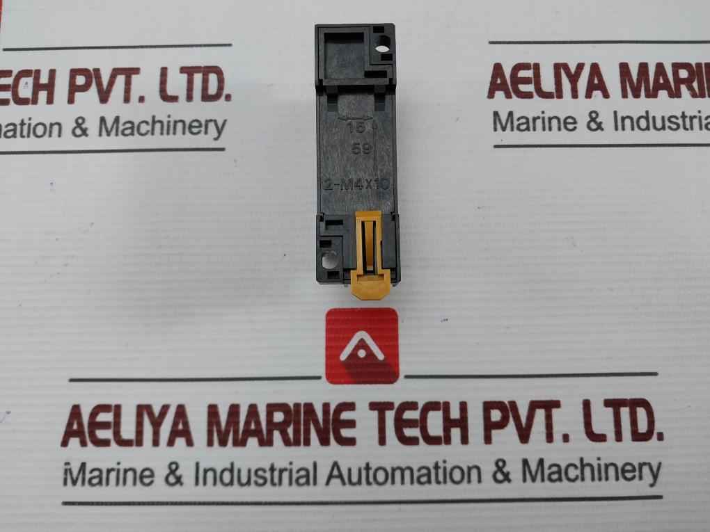 Omron Pyf08A Relay Socket 16X3Yt