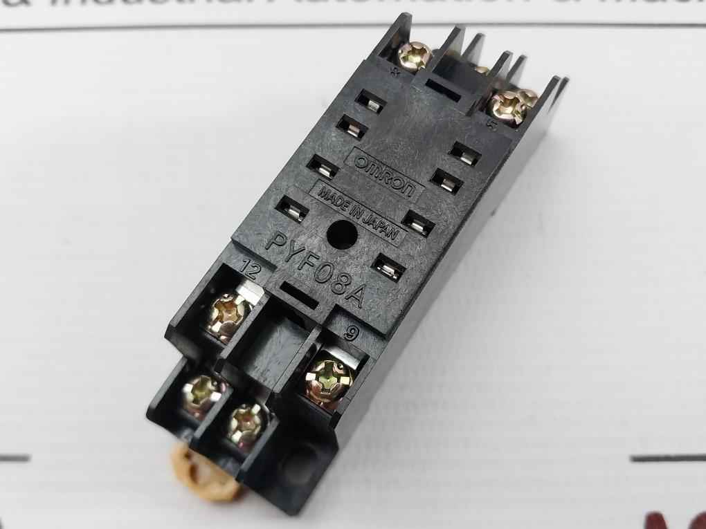Omron Pyf08A Relay Socket 16X3Yt