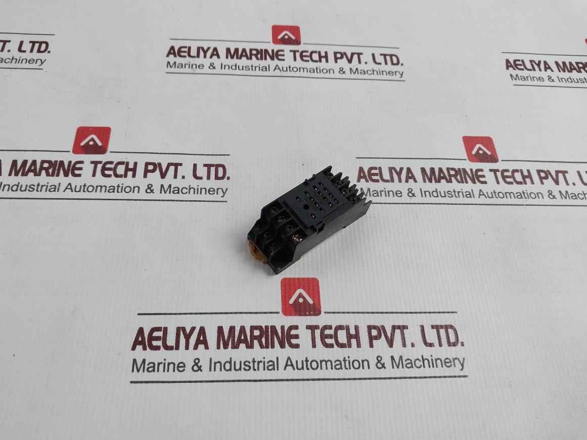 Omron Pyf14A Relay Socket Max. 5A 250V 2246Yt