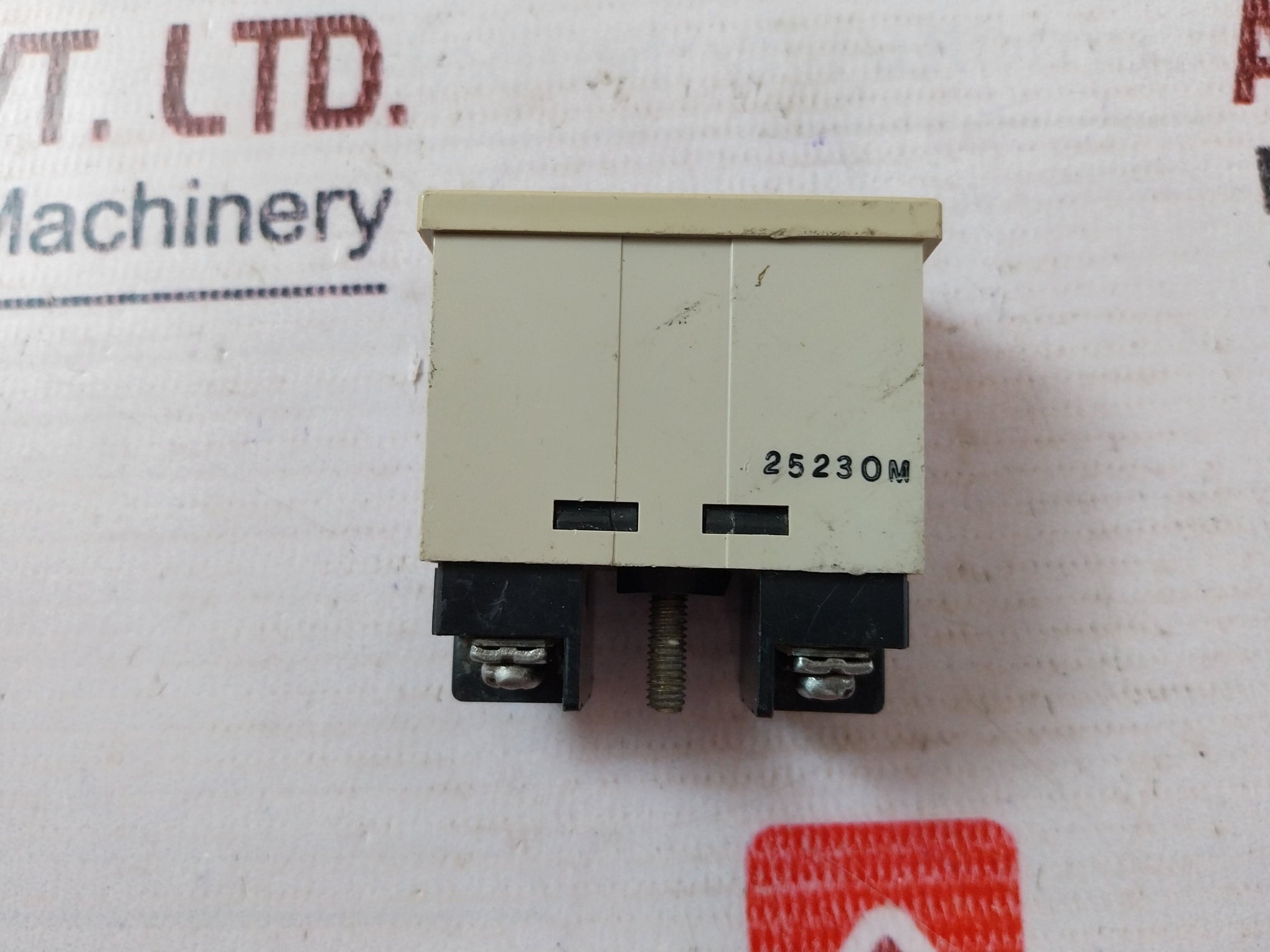 Omron H7Et-bm Time Counter