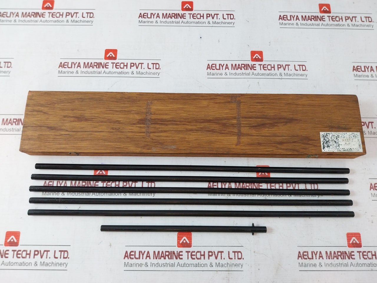 Osaka Nunotani Seiki Magnetic Compass Set