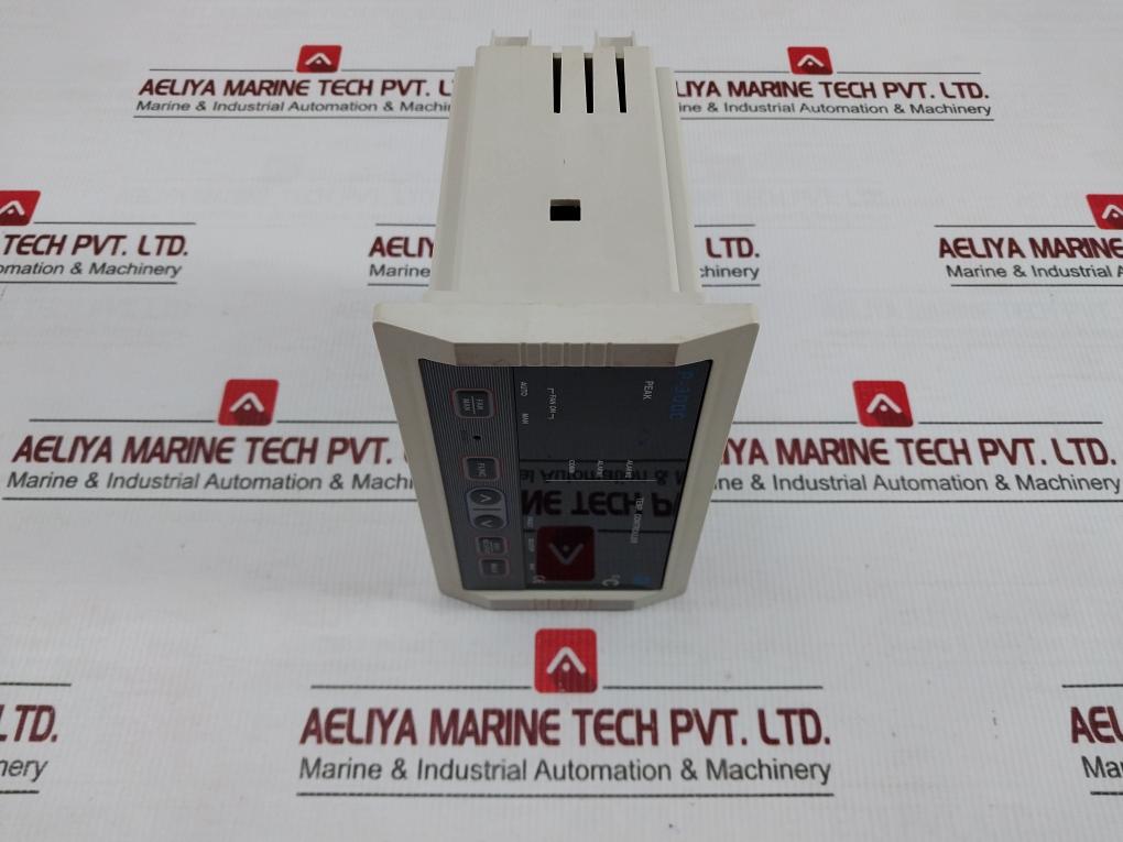 P-300C Digital Korea Transformer Digital Temperature Controller 50/60Hz 9W